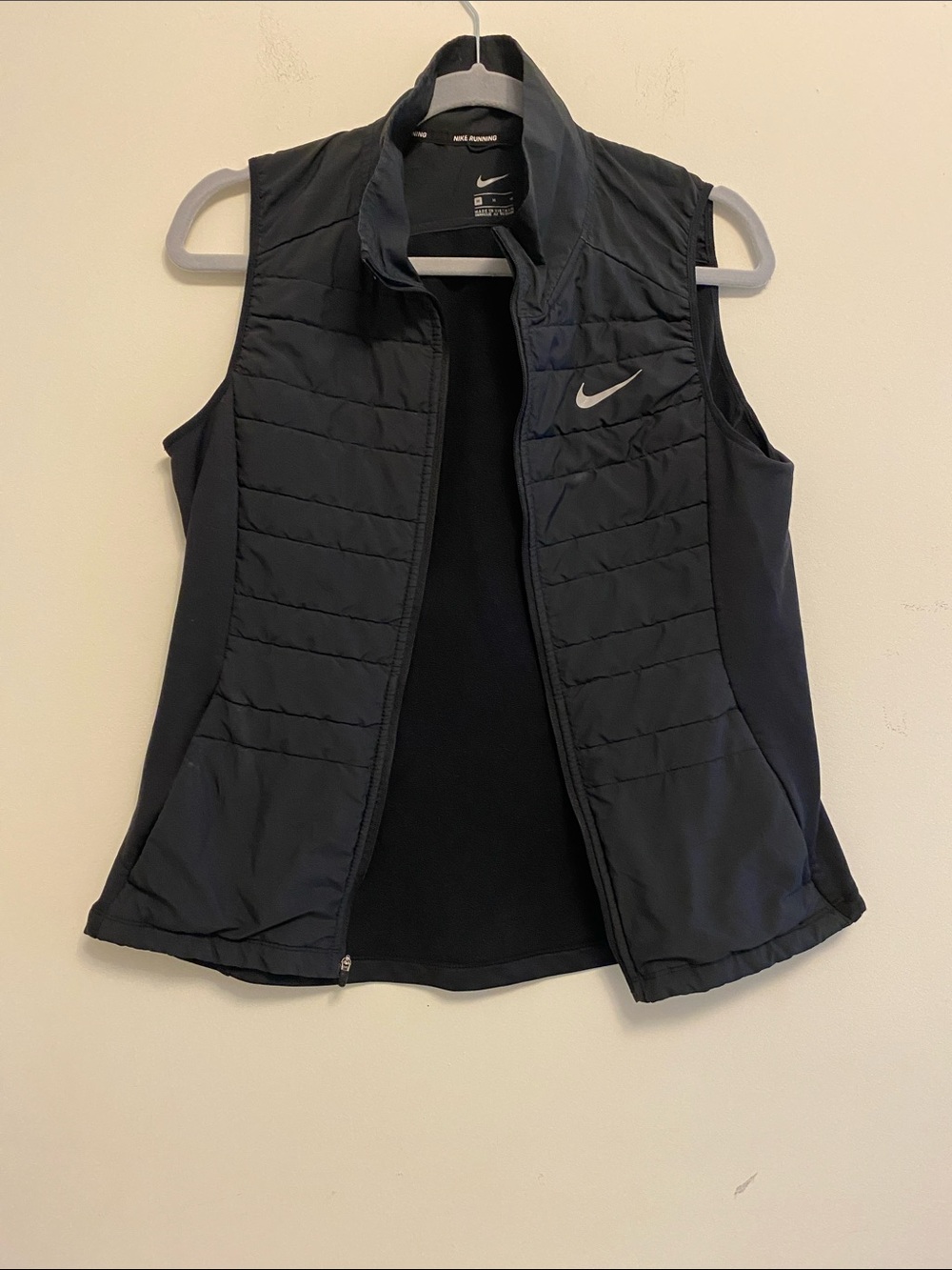 Nike Women’s Black Quilted Running Vest with Reflective Swoosh